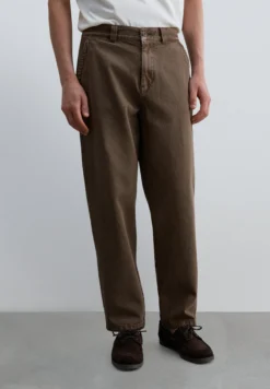 PANTALÓN RELAXED FIT