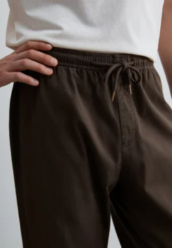PANTALÓN RELAXED FIT CON CORDÓN