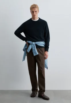 PANTALÓN RELAXED FIT CON CORDÓN