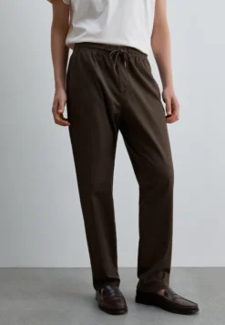 PANTALÓN RELAXED FIT CON CORDÓN