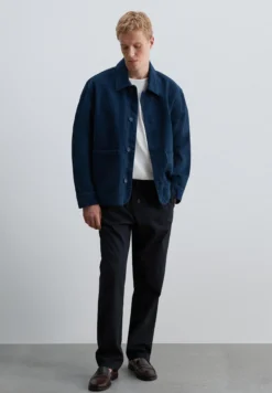 PANTALÓN RELAXED FIT CON CORDÓN