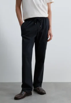 PANTALÓN RELAXED FIT CON CORDÓN