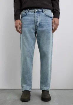 PANTALÓN VAQUERO REGULAR FIT