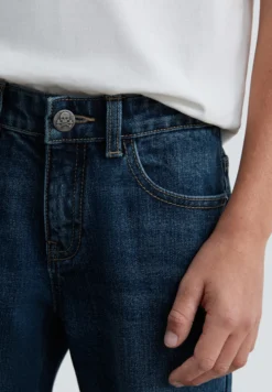 PANTALÓN VAQUERO SLIM FIT