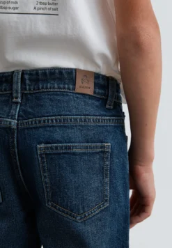 PANTALÓN VAQUERO SLIM FIT