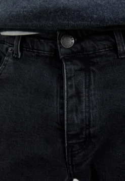 PANTALÓN VAQUERO SLIM FIT