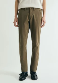 PANTALONES CHINO SLIM FIT