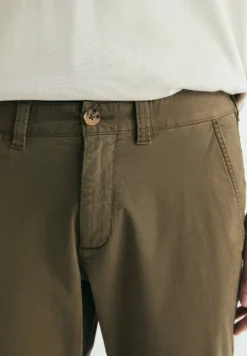 PANTALONES CHINO SLIM FIT