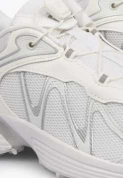SALOMON | SNEKAERS XT-WHISPER MUJER