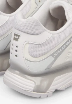 SALOMON | SNEKAERS XT-WHISPER MUJER