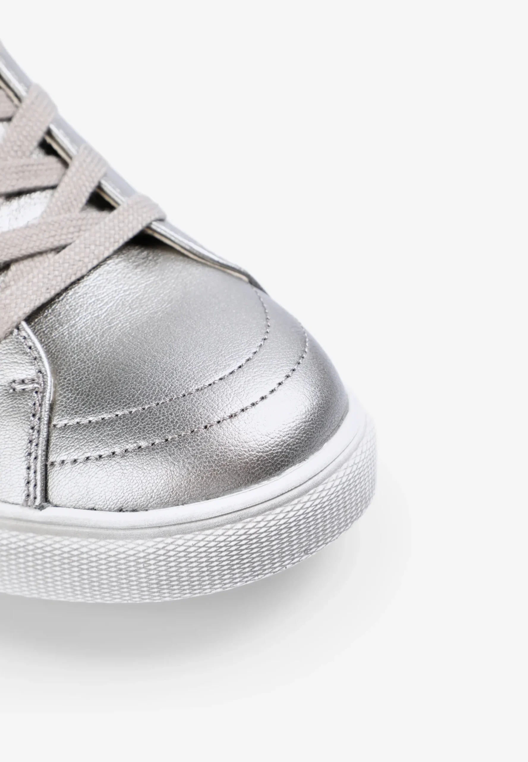 SNEAKERS ALTAS PIEL CALAVERA