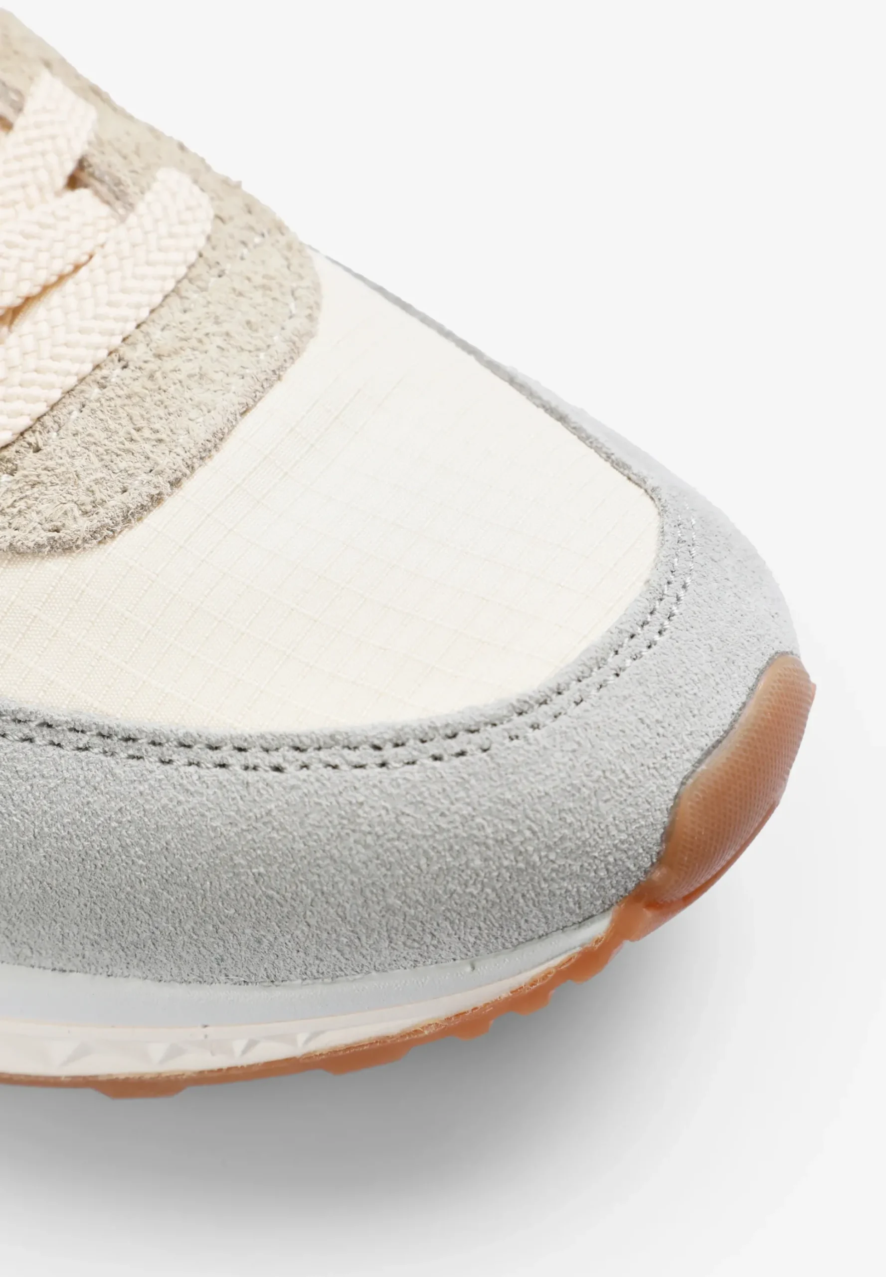 SNEAKERS ANTE CALAVERA