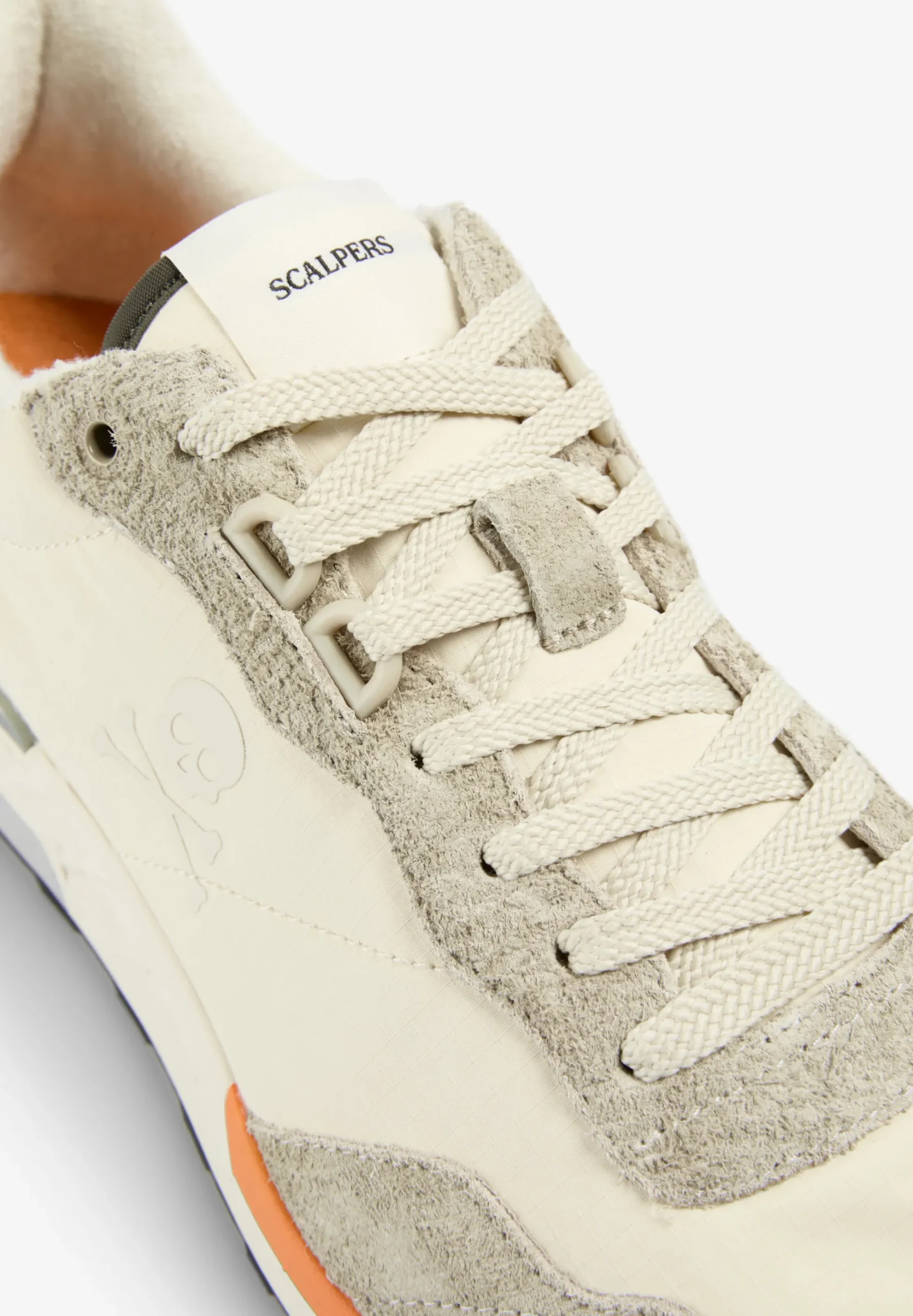 SNEAKERS ANTE CONTRASTE