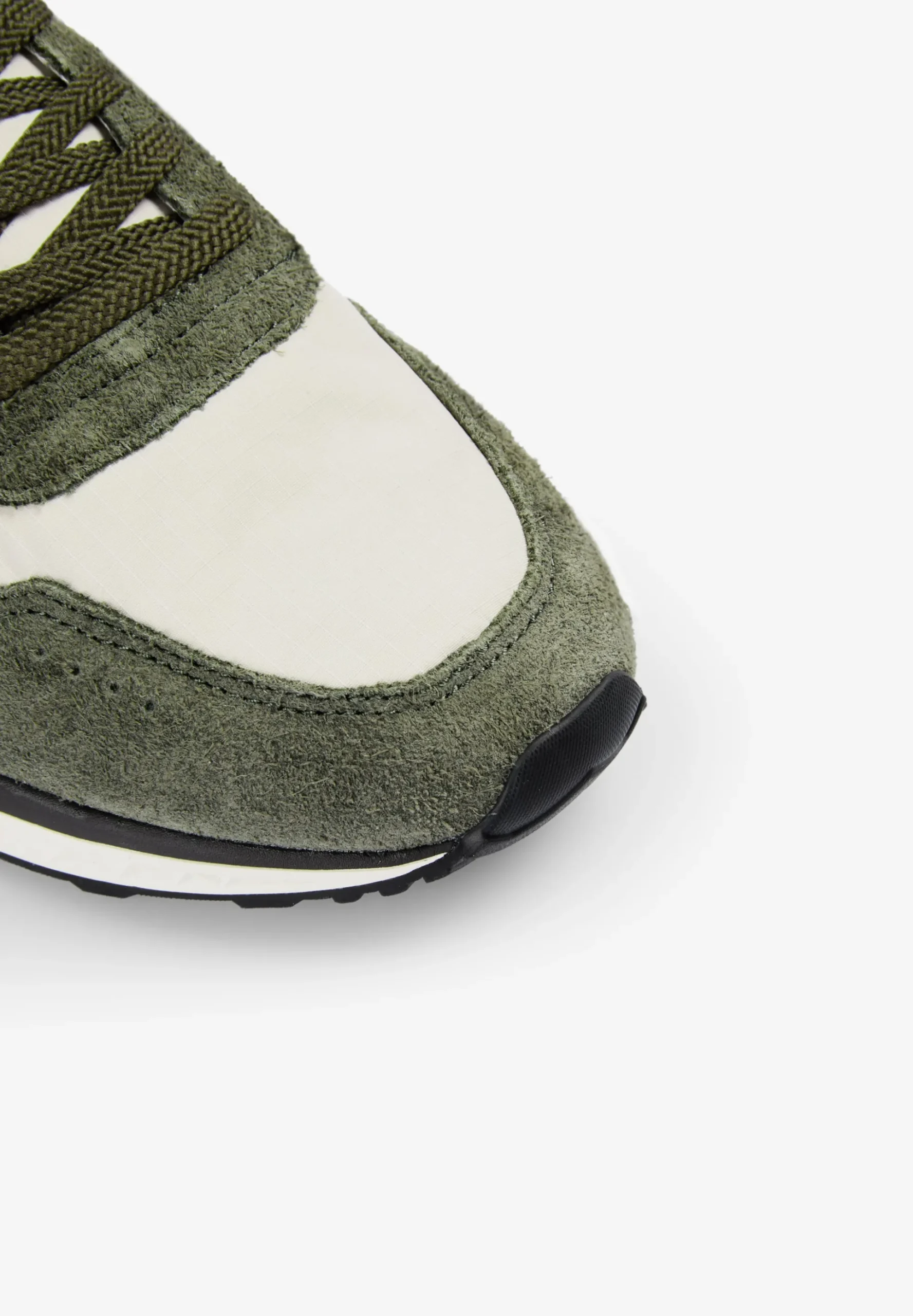 SNEAKERS ANTE CONTRASTE