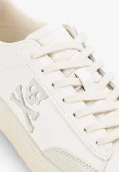 SNEAKERS BAJAS CALAVERA LATERAL