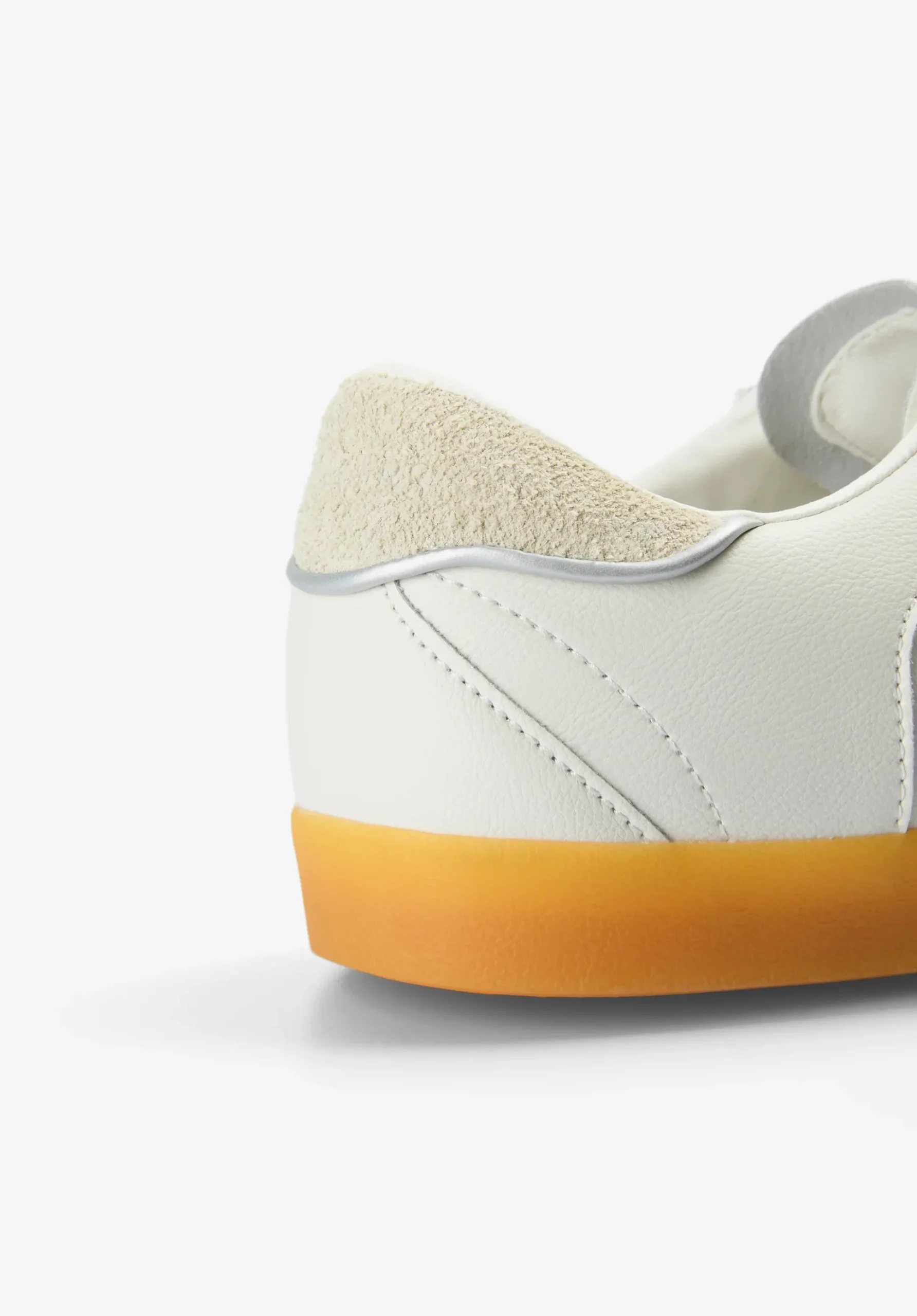 SNEAKERS CALAVERA LATERAL