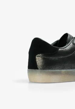 SNEAKERS CALAVERA LATERAL