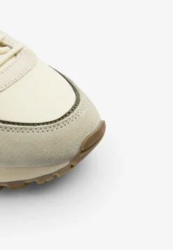 SNEAKERS CALAVERA LATERAL