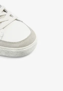 SNEAKERS CALAVERA LATERAL