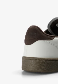 SNEAKERS CALAVERA PIEL