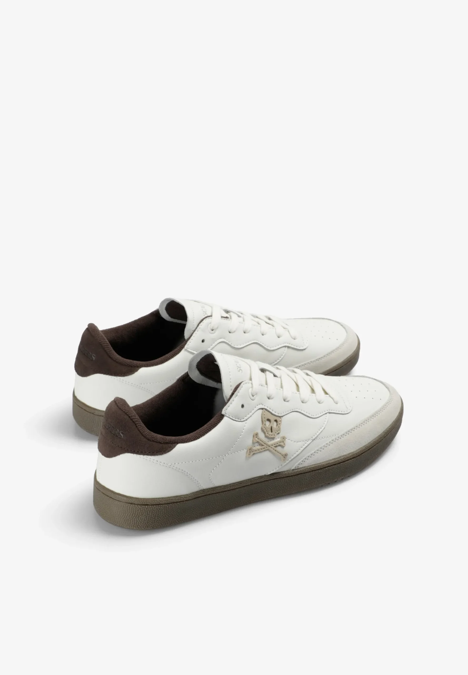 SNEAKERS CALAVERA PIEL