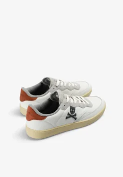 SNEAKERS CALAVERA PIEL