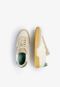 SNEAKERS CALAVERA PIEL