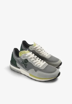 SNEAKERS COMBINADAS CALAVERA