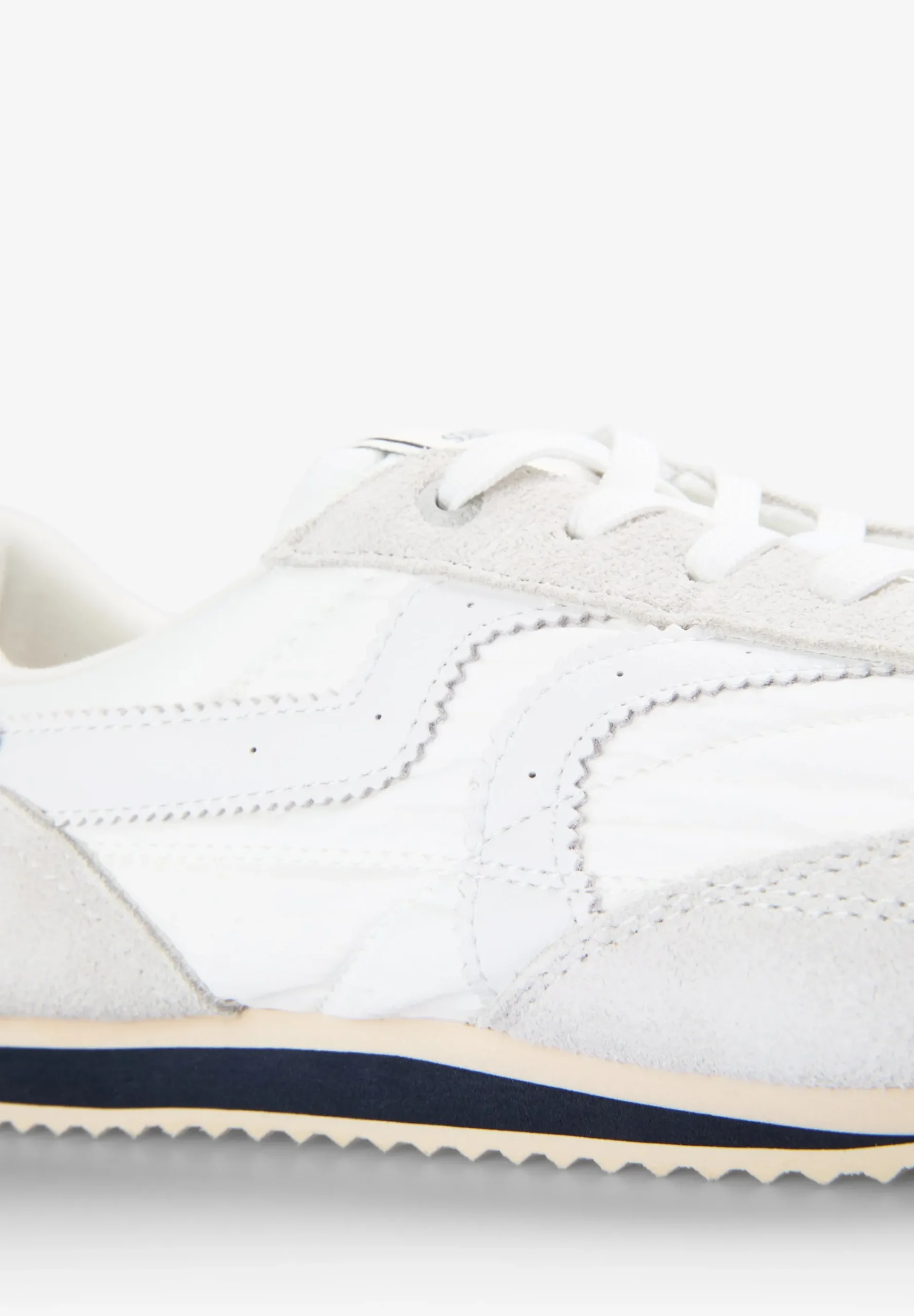 SNEAKERS ESTILO RETRO