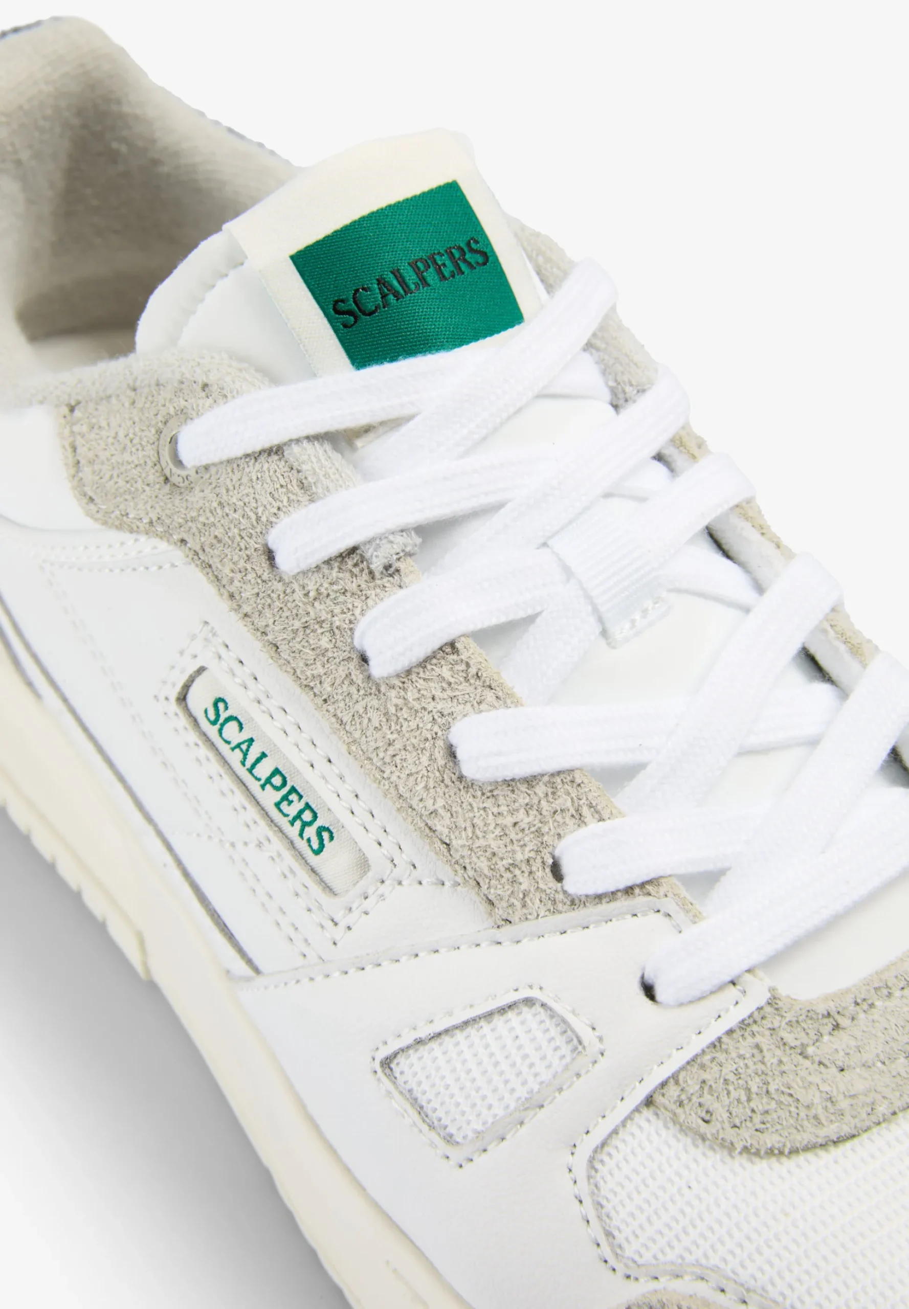 SNEAKERS LOGO PIEL
