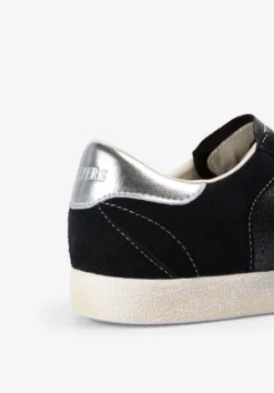 SNEAKERS METALIZADAS CALAVERA