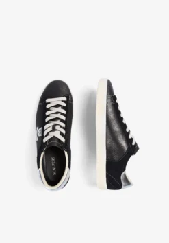 SNEAKERS METALIZADAS CALAVERA