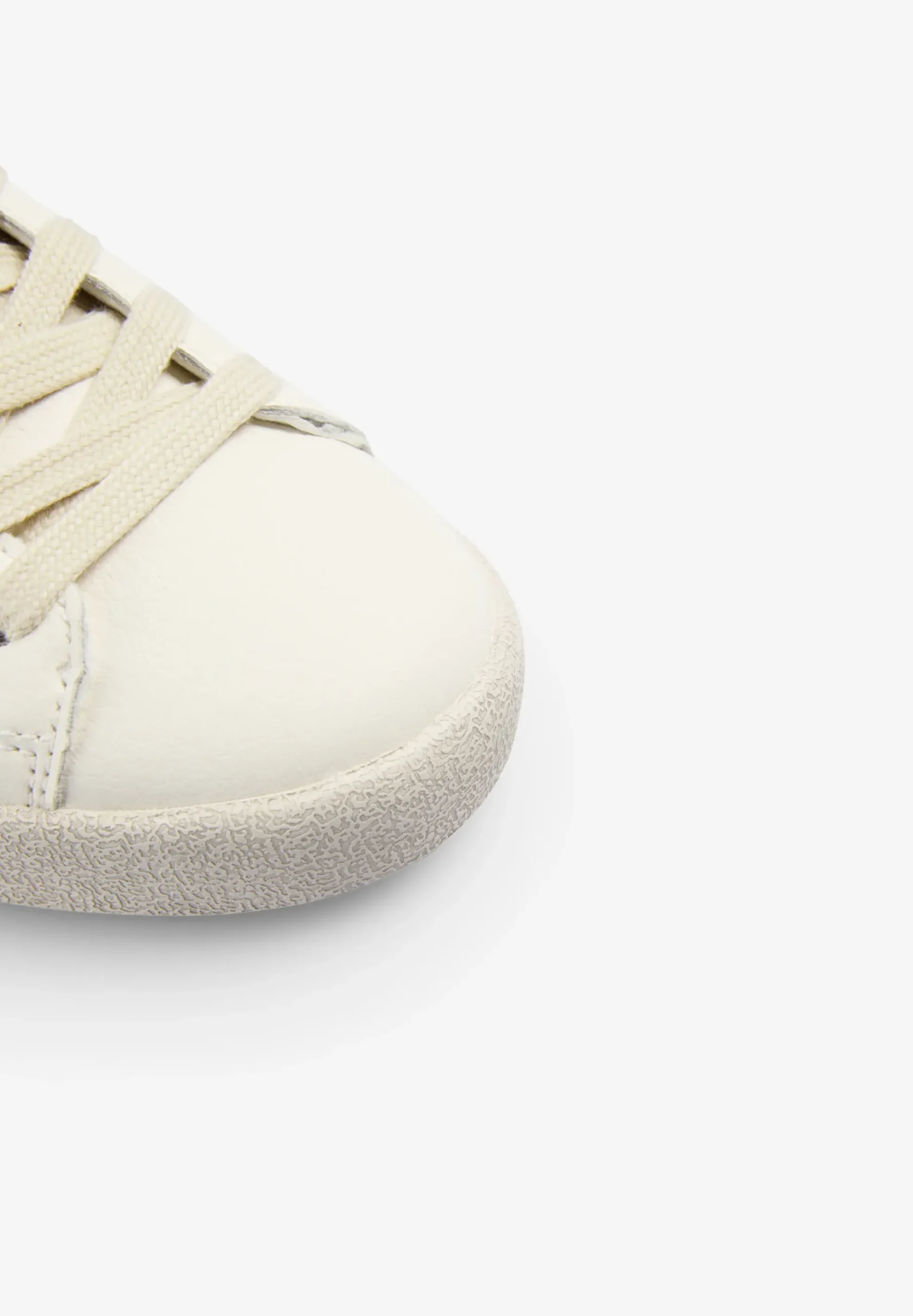 SNEAKERS METALIZADAS CALAVERA