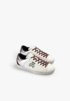 SNEAKERS METALIZADAS CALAVERA