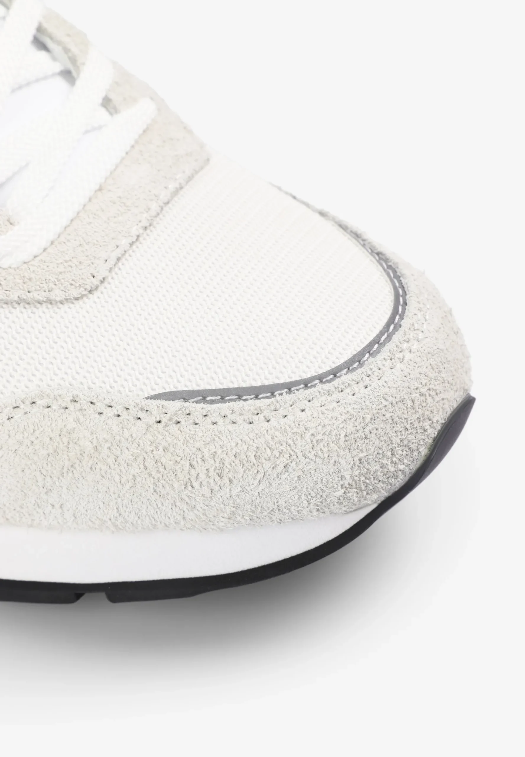 SNEAKERS PIEL CALAVERA