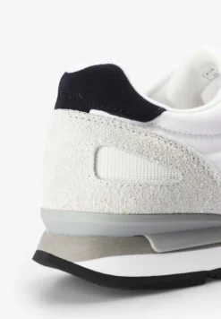 SNEAKERS PIEL CALAVERA