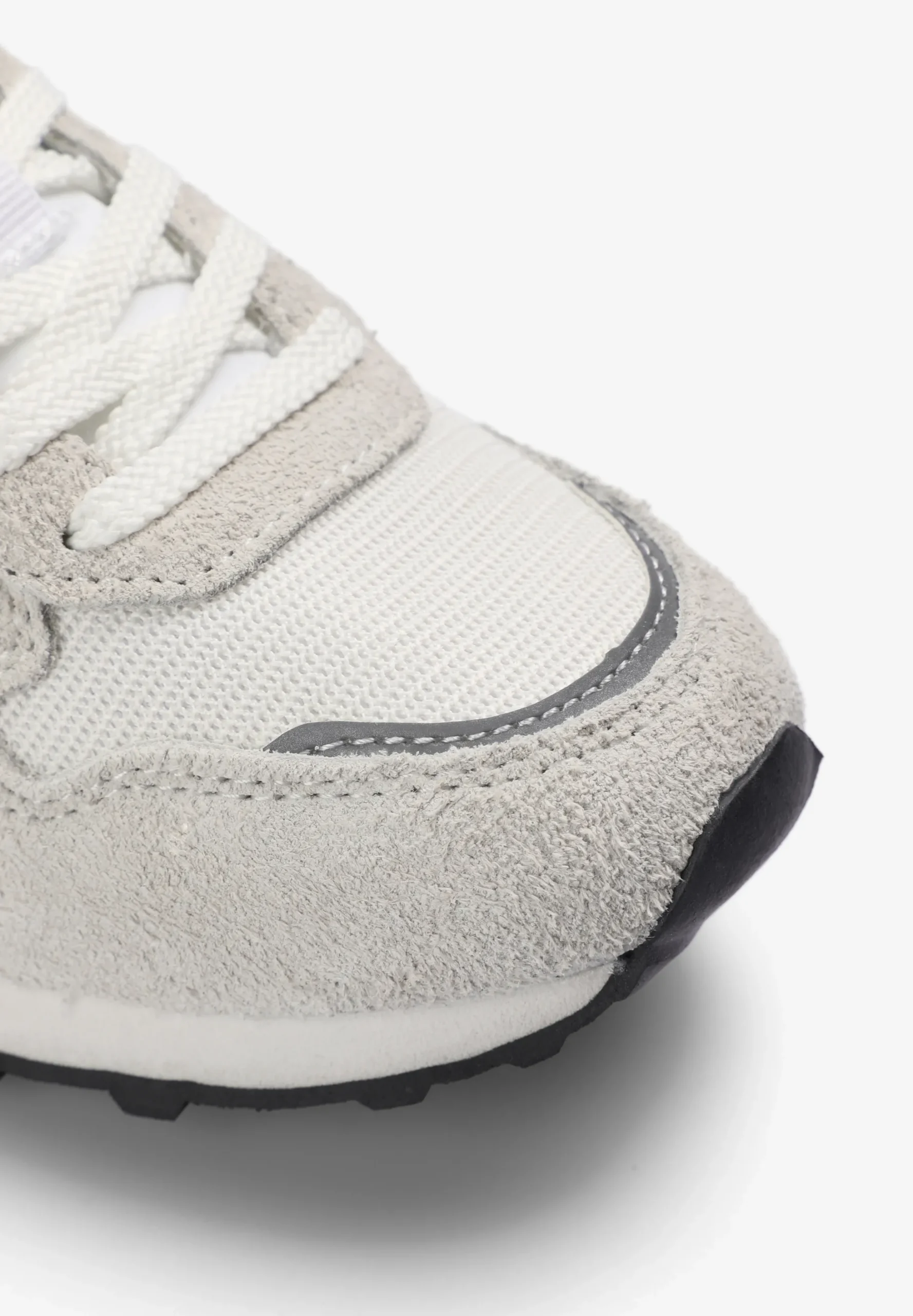 SNEAKERS PIEL CALAVERA LATERAL