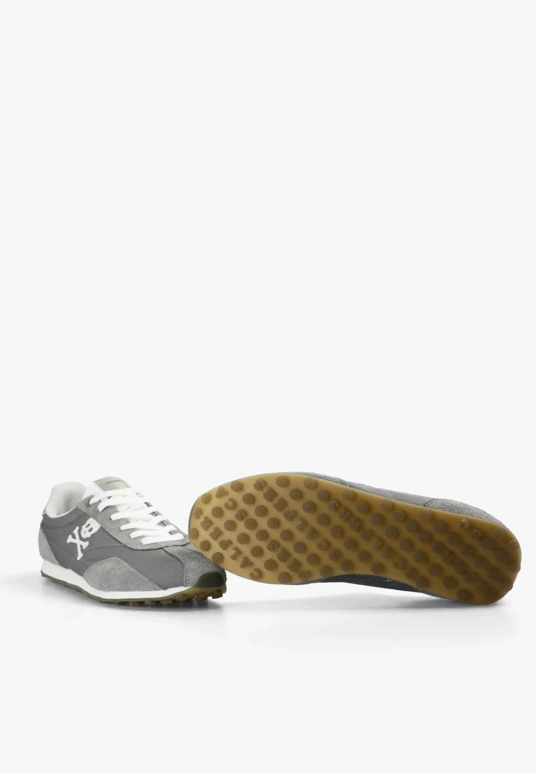 SNEAKERS RETRO CALAVERA
