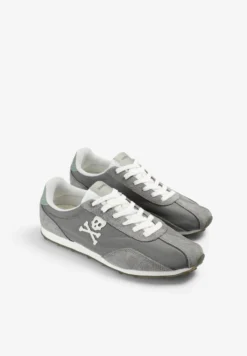 SNEAKERS RETRO CALAVERA