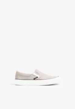 SNEAKERS SLIP ON