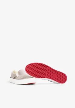SNEAKERS SLIP ON
