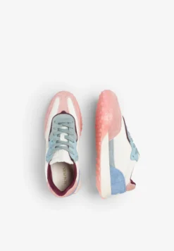 SNEAKERS SUELA RELIEVE