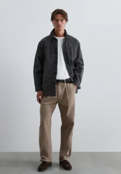 SOBRECAMISA BOLSILLOS LAVADA