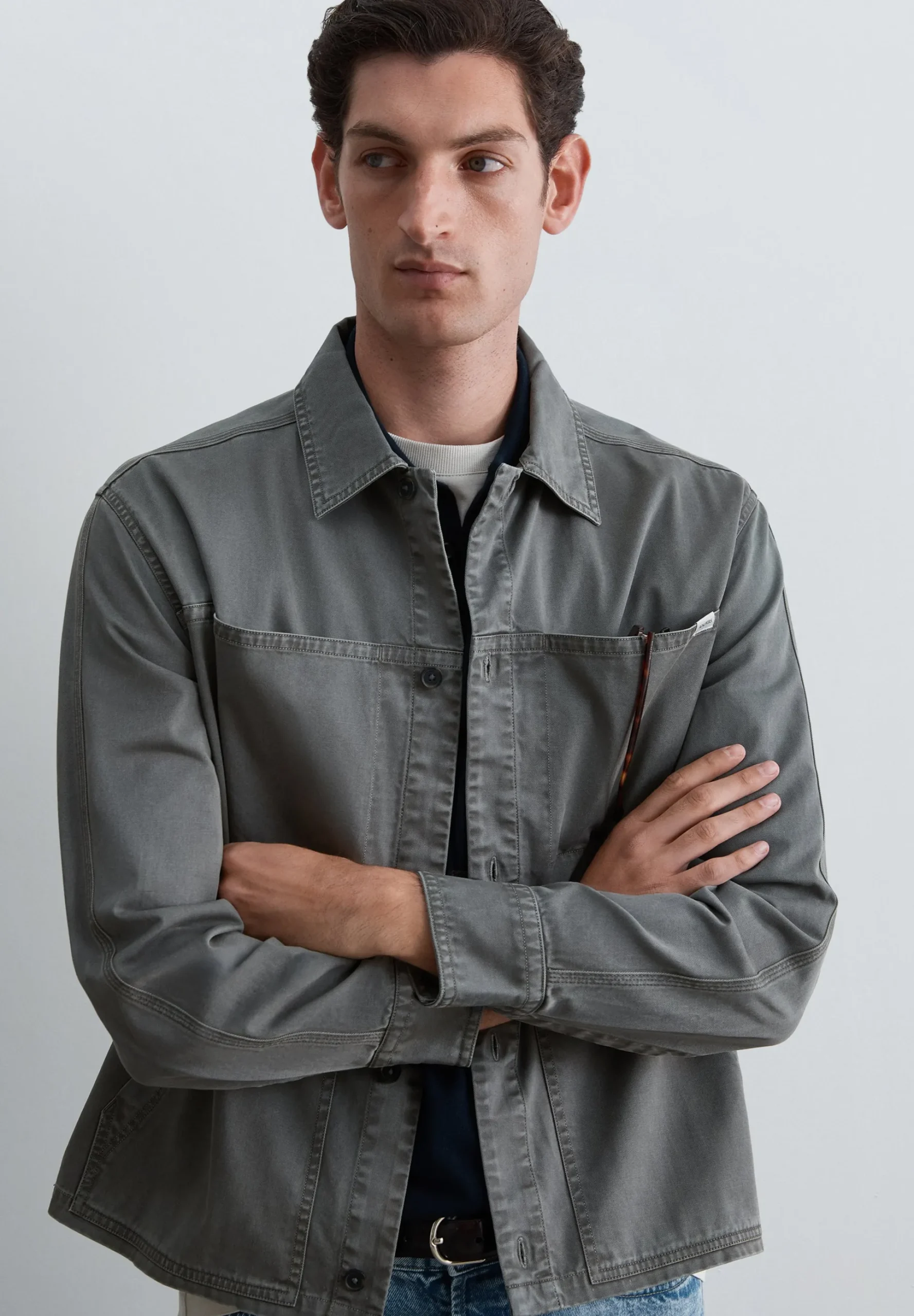 SOBRECAMISA MILITAR BOLSILLOS