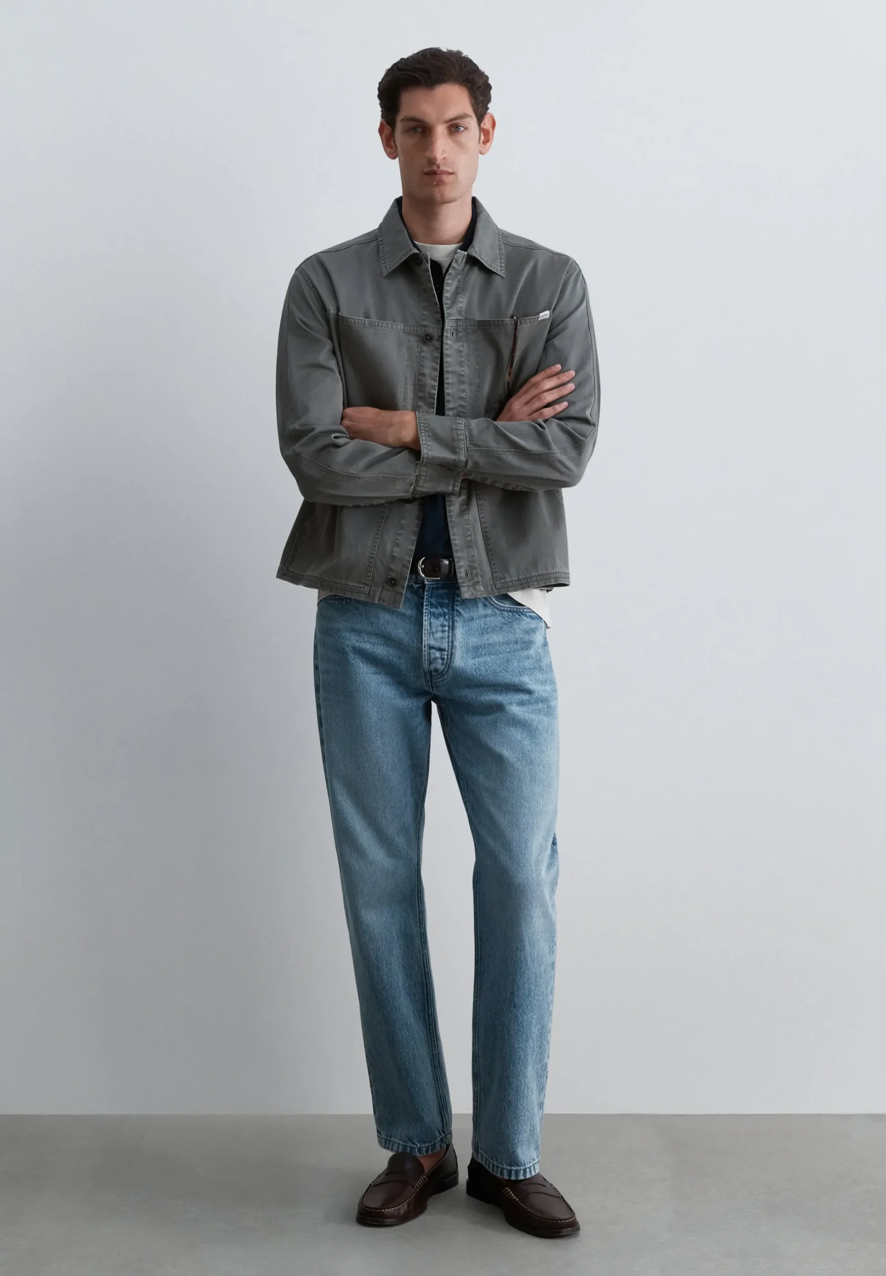 SOBRECAMISA MILITAR BOLSILLOS