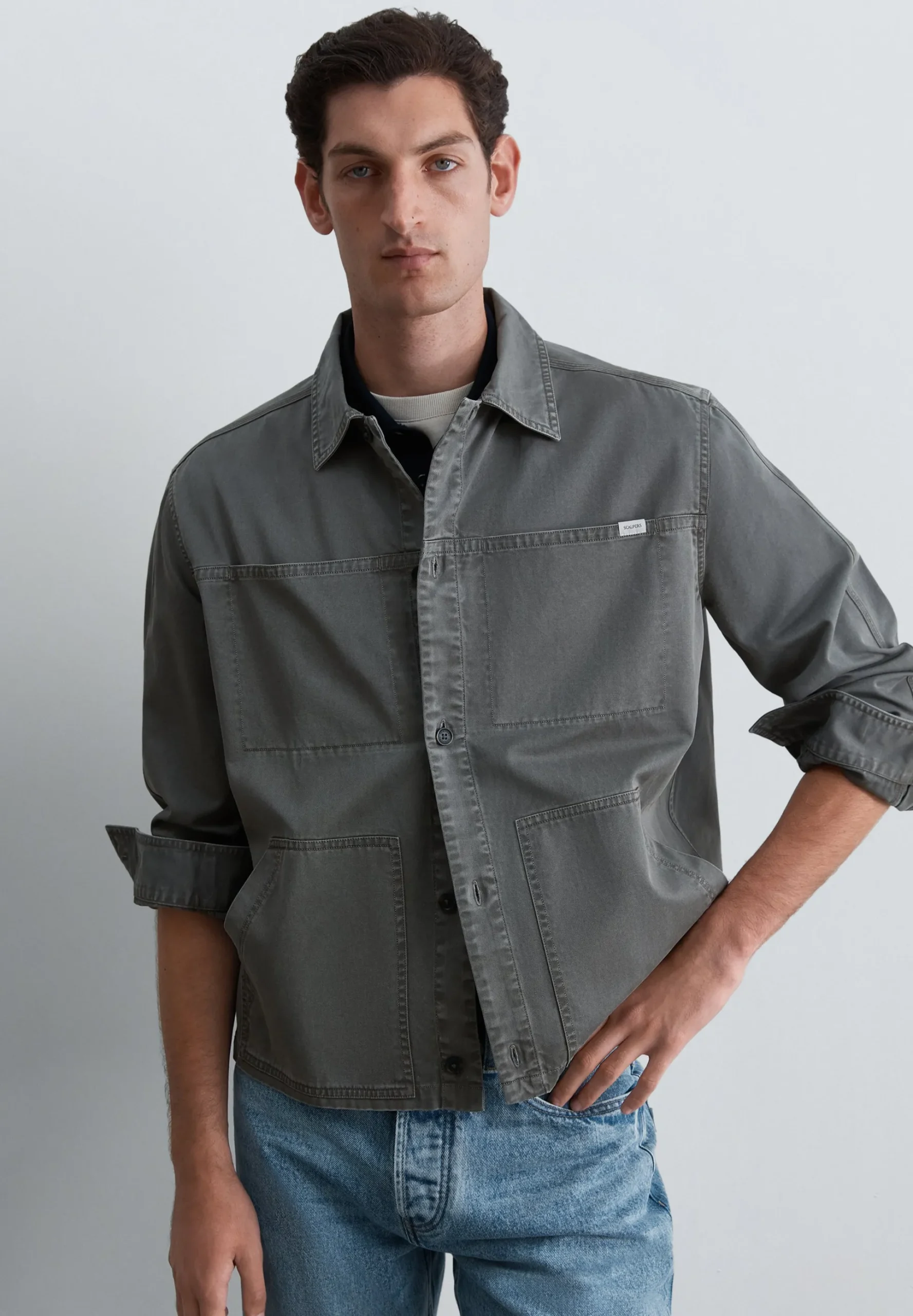 SOBRECAMISA MILITAR BOLSILLOS