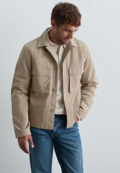 SOBRECAMISA TÉCNICA BOLSILLOS