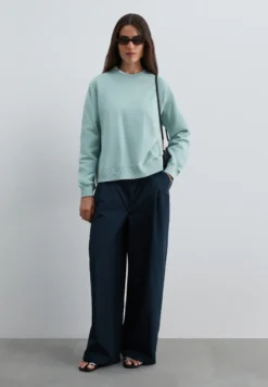 SUDADERA BORDADA REGULAR FIT