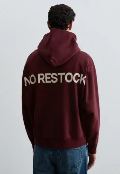 SUDADERA CON CAPUCHA PRINT
