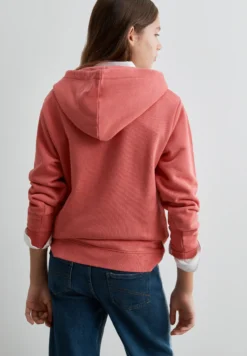 SUDADERA CON CAPUCHA RELIEVE